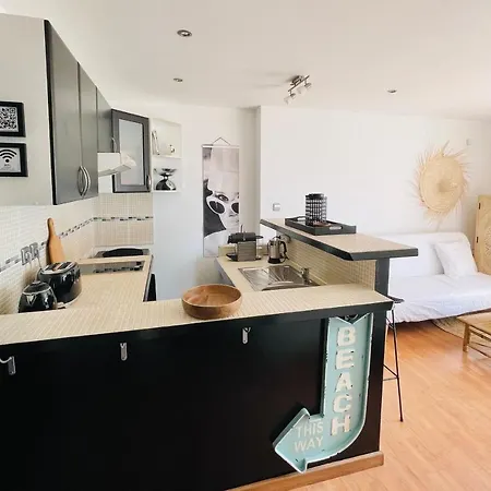 Apartment Rnet - Rhc 1208 Center *
